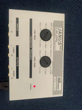 000110001 Hifonics Janus Viii Oldschool 2 Way Electronic Crossover