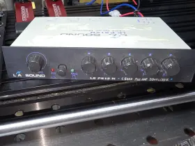 P512n La Sound Old School Crossover 1/2 Din Le P512n La Sound Old School Crossover 1/2 Din Le