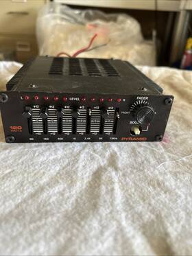 Pyramid 012136 Se701-vl-led Old School Car Equalizer Booster Read Description